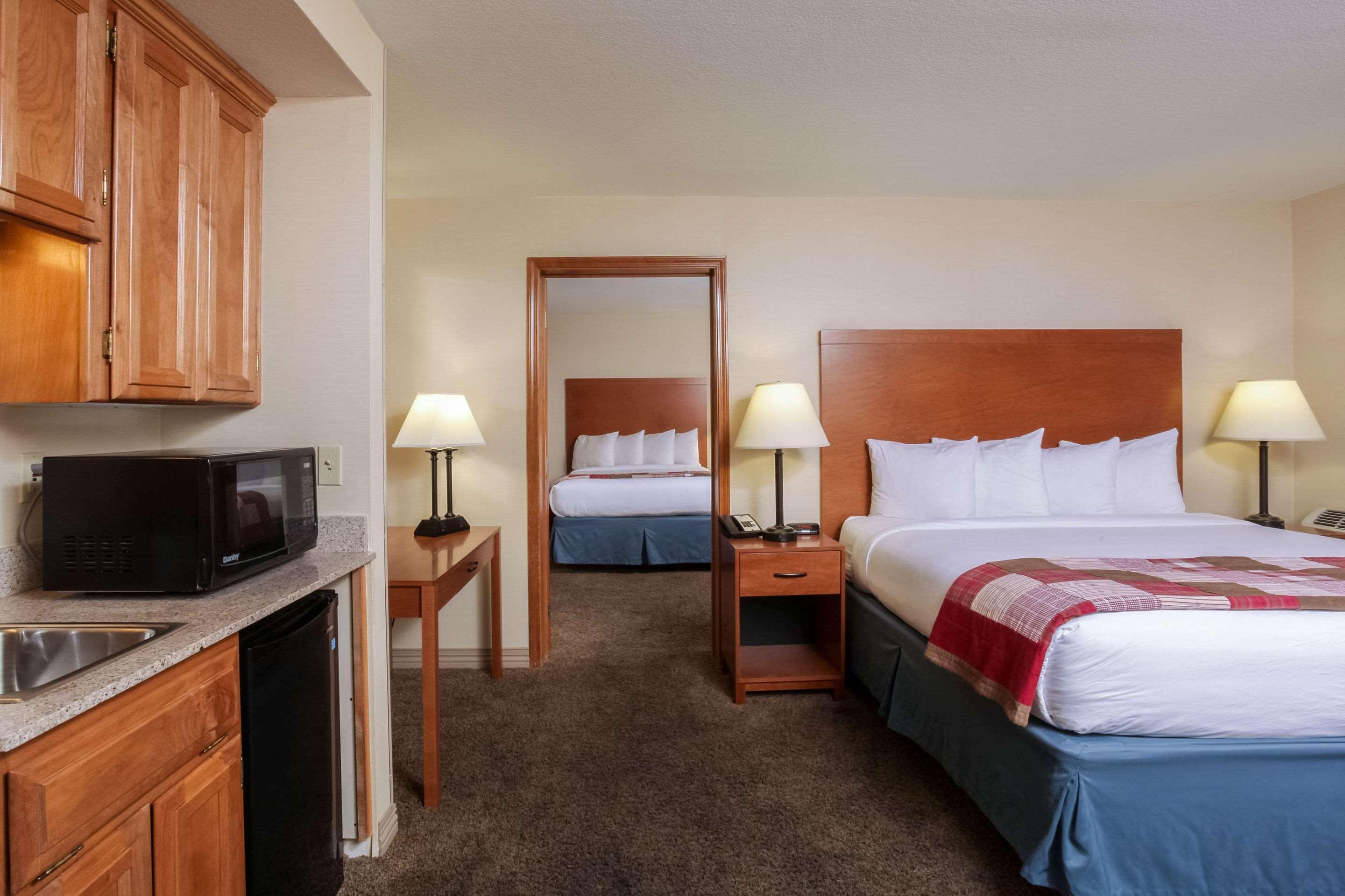 Quality Inn Oakwood Fairwood Ngoại thất bức ảnh